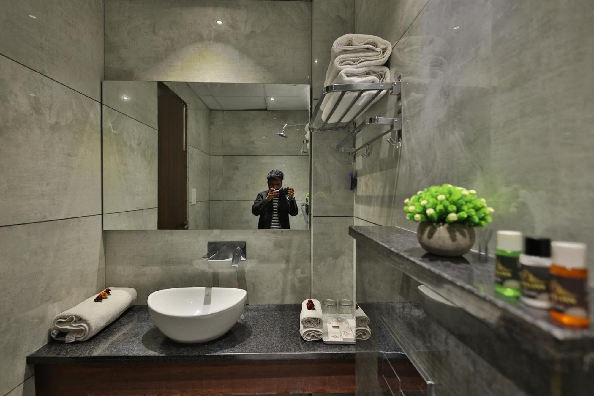 Hotel Ramaya Inn Raiwala 外观 照片