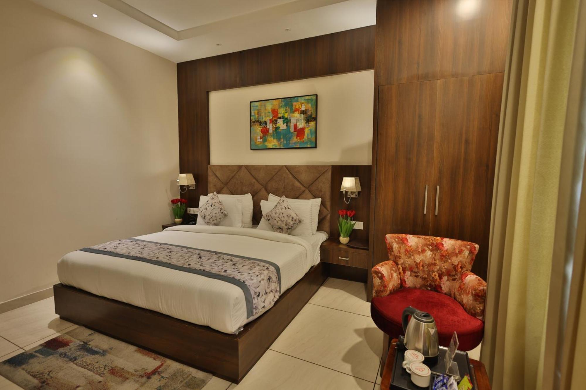 Hotel Ramaya Inn Raiwala 外观 照片